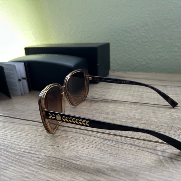Versace Brown and Black Sunglasses - Picture 2 of 9